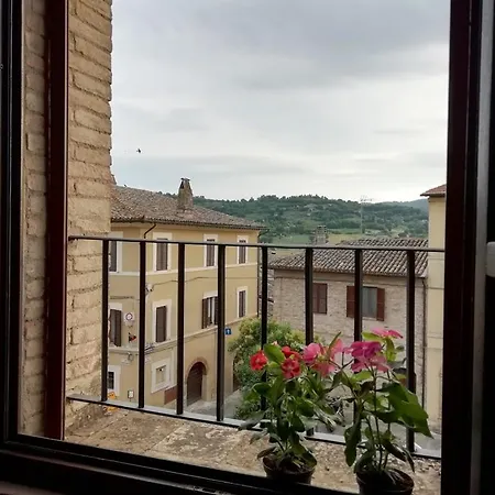 L'angolo Nascosto Di Bevagna